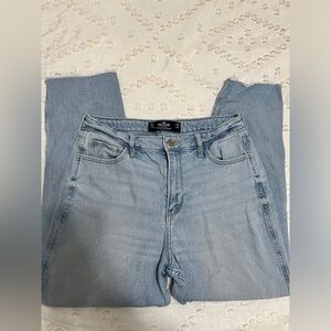 Women's Hollister Ultra HIgh-Rise Mom Jeans